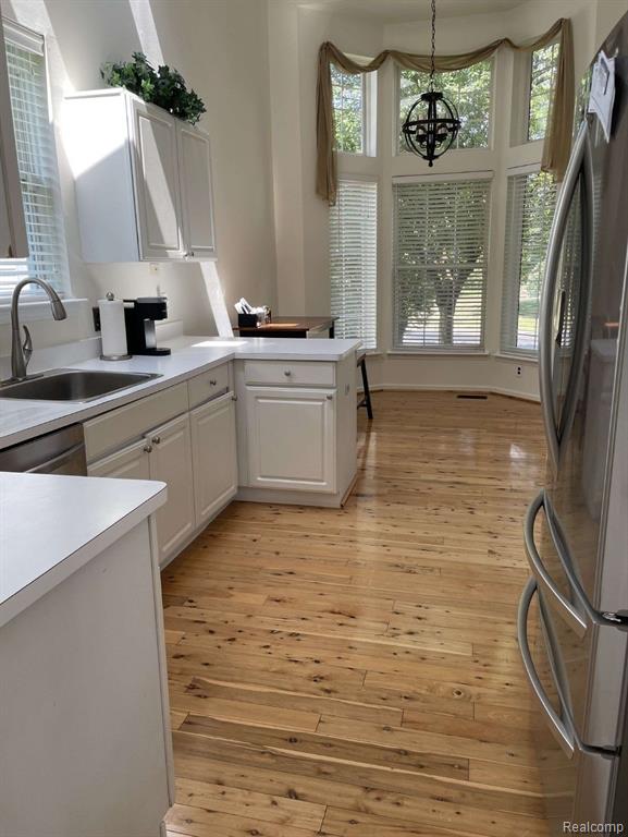 3235 Lynhurst Court Rochester, MI 48306 - Photo 3 of 15
