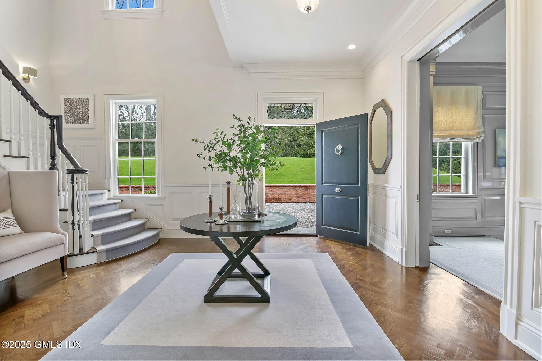 26 Taconic Road Greenwich, CT 06830 - Photo 4 of 67 Entrance Hall
