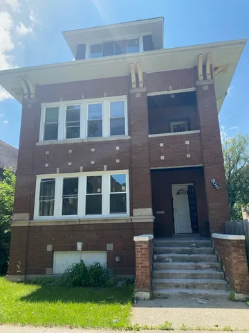 $2,700 | 8046 South Manistee Avenue, Unit 2, Chicago, IL 60617