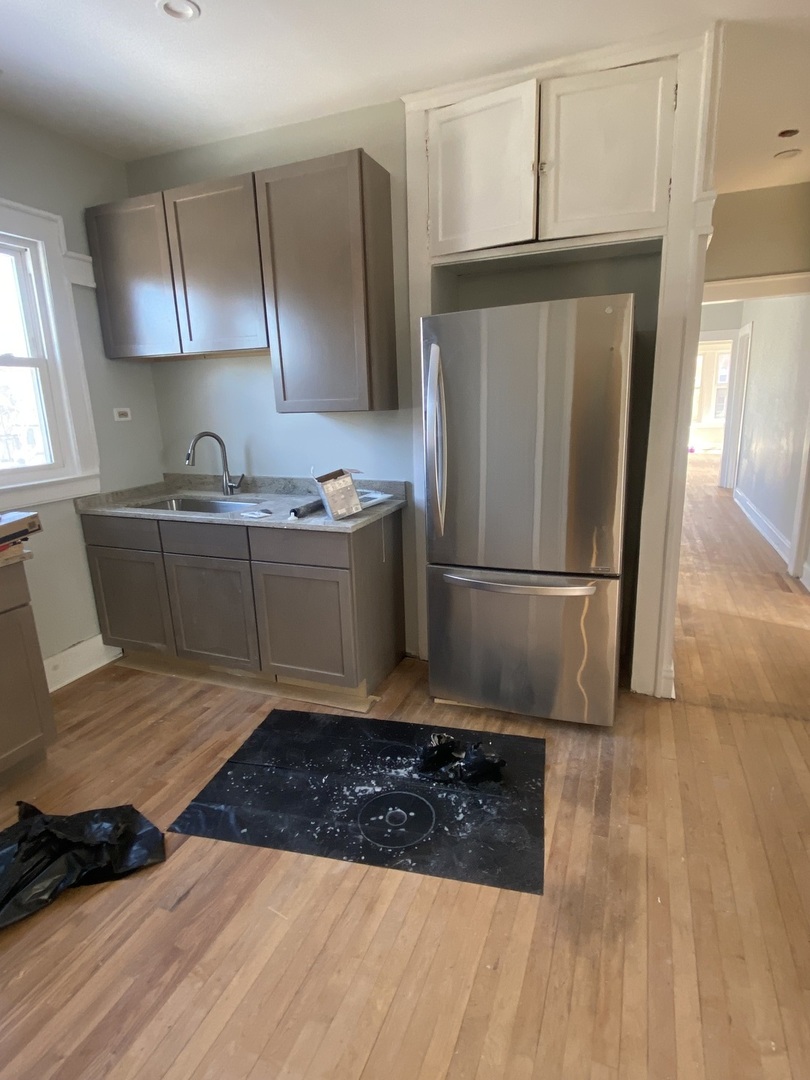 8046 South Manistee Avenue, Unit 2 Chicago, IL 60617 - Photo 12 of 21