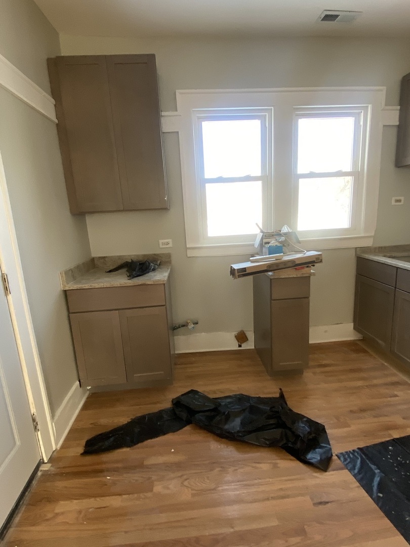 8046 South Manistee Avenue, Unit 2 Chicago, IL 60617 - Photo 13 of 21