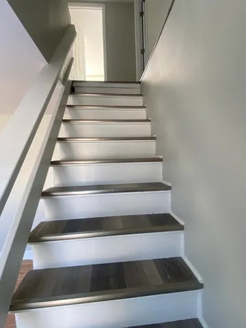 $2,700 | 8046 South Manistee Avenue, Unit 2, Chicago, IL 60617