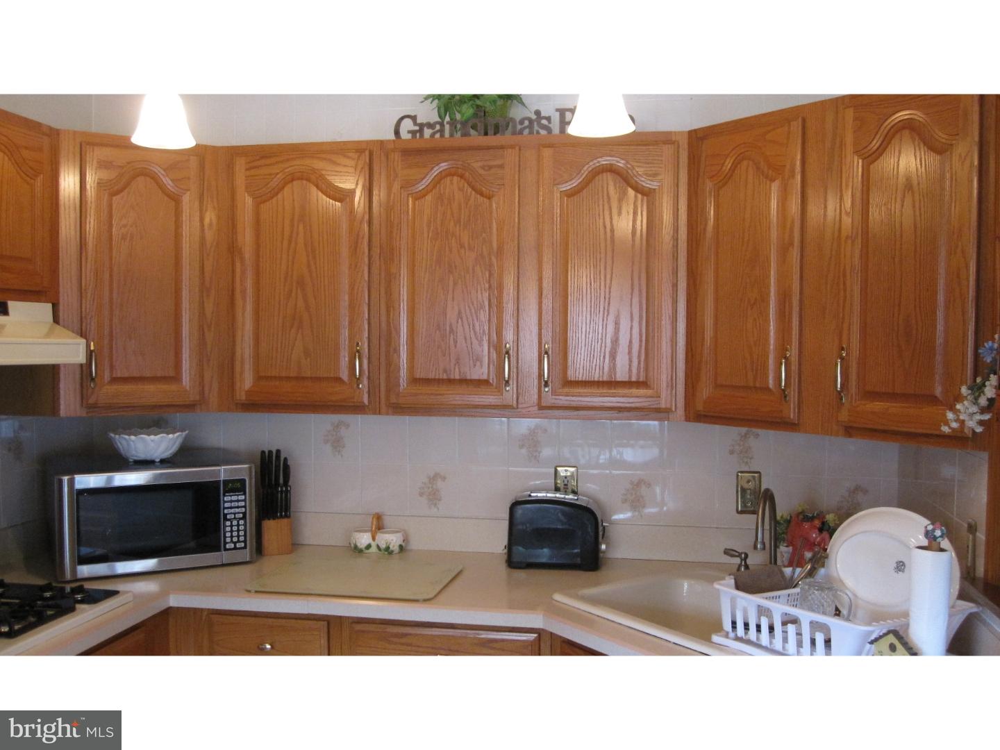 12525 Ramer Road Philadelphia, PA 19154 - Photo 10 of 25