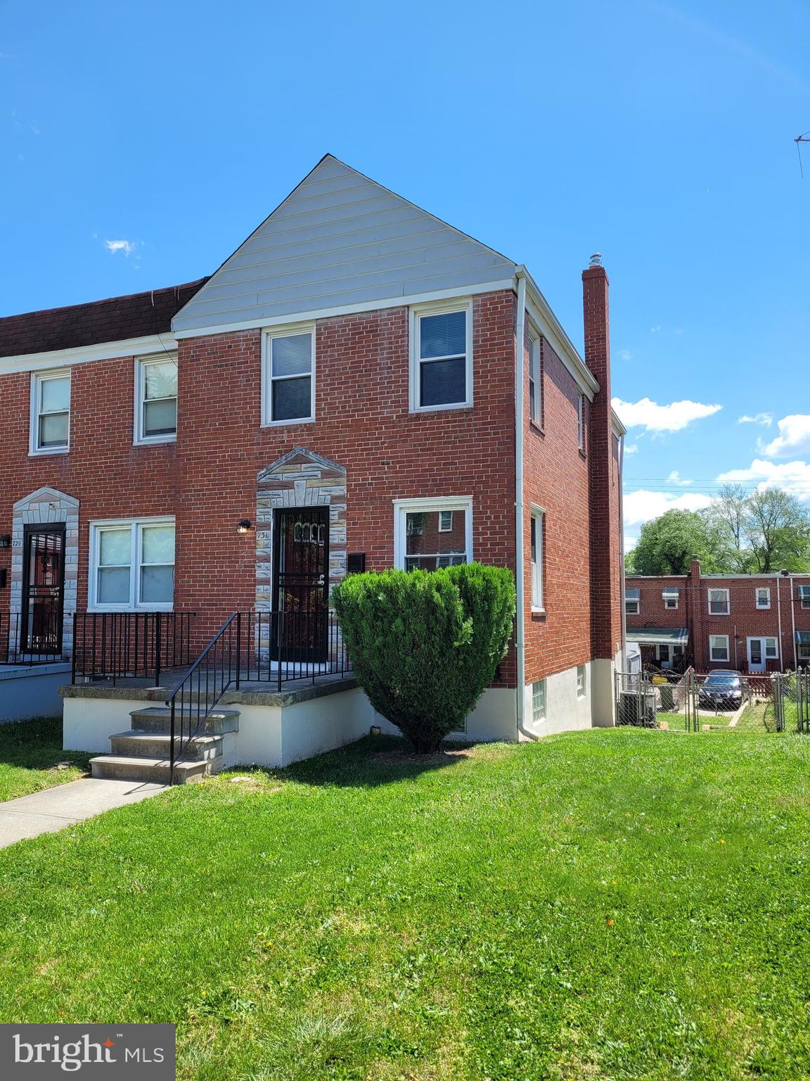 731 South Woodington Road Baltimore, MD 21229 - Photo 2 of 46 Large End Unit Townhome