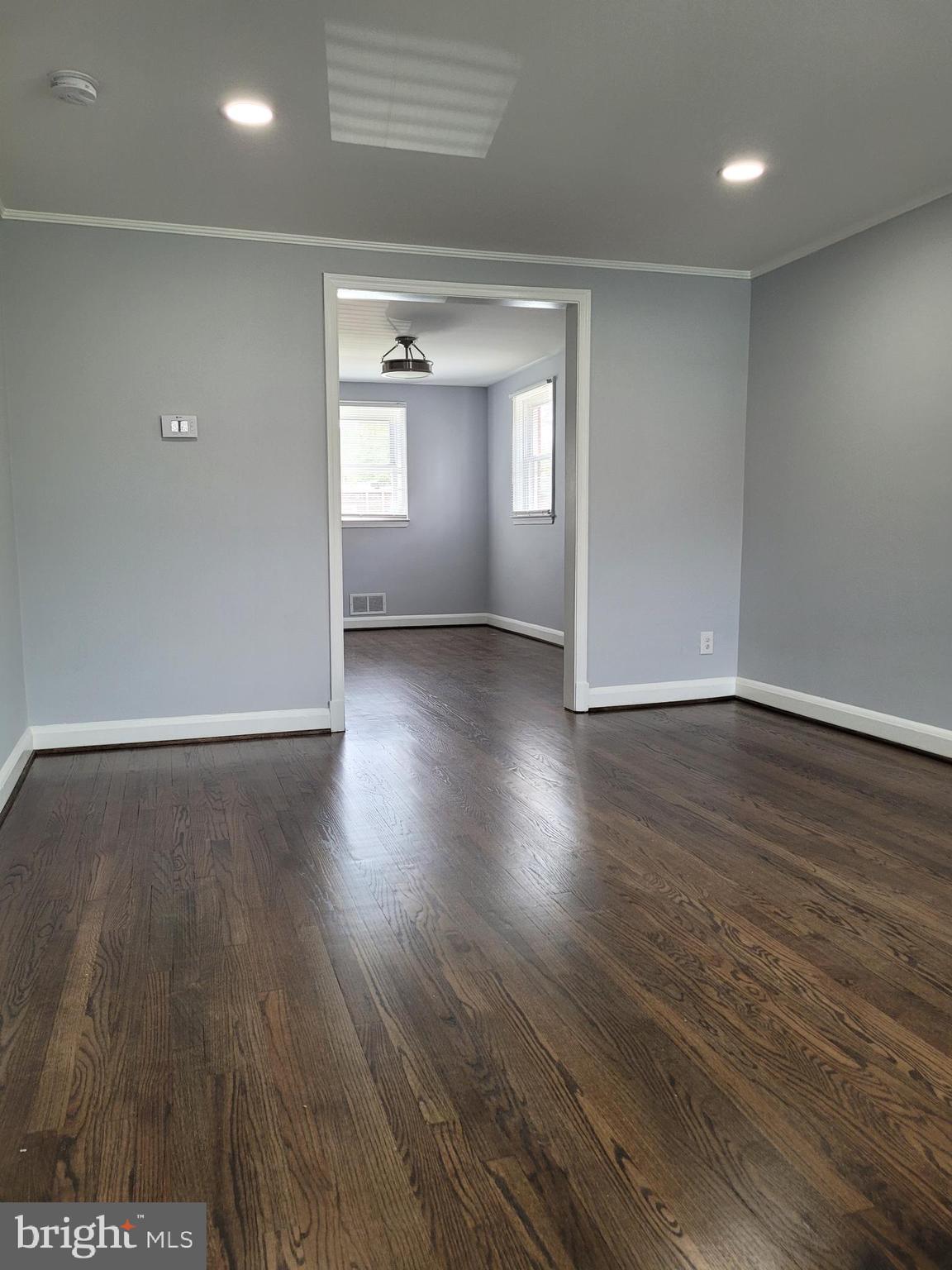 731 South Woodington Road Baltimore, MD 21229 - Photo 12 of 46 Gallery Image 12