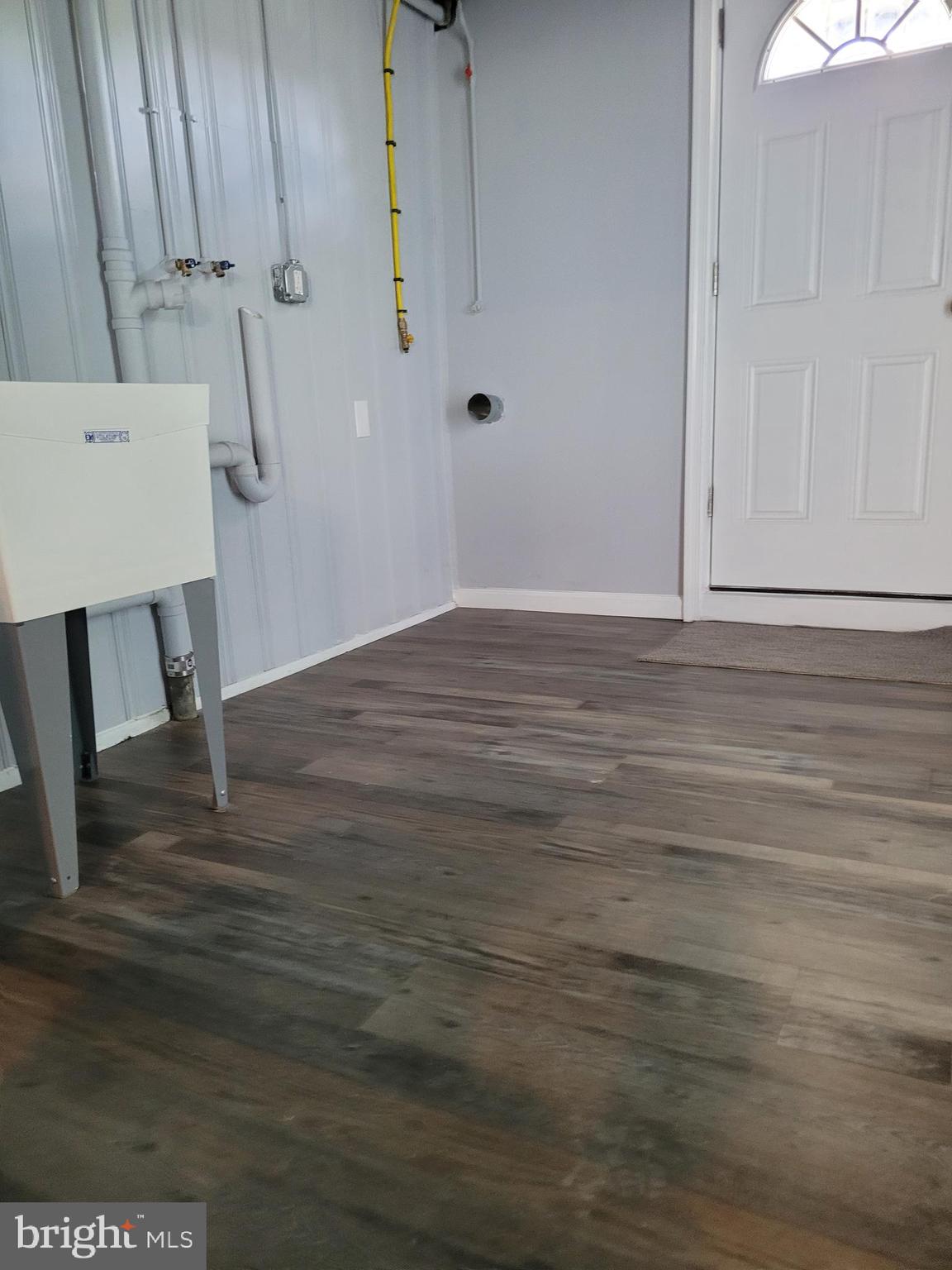 731 South Woodington Road Baltimore, MD 21229 - Photo 16 of 46 Gallery Image 16