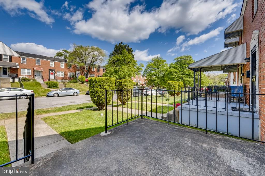 731 South Woodington Road Baltimore, MD 21229 - Photo 3 of 46 Gallery Image 3