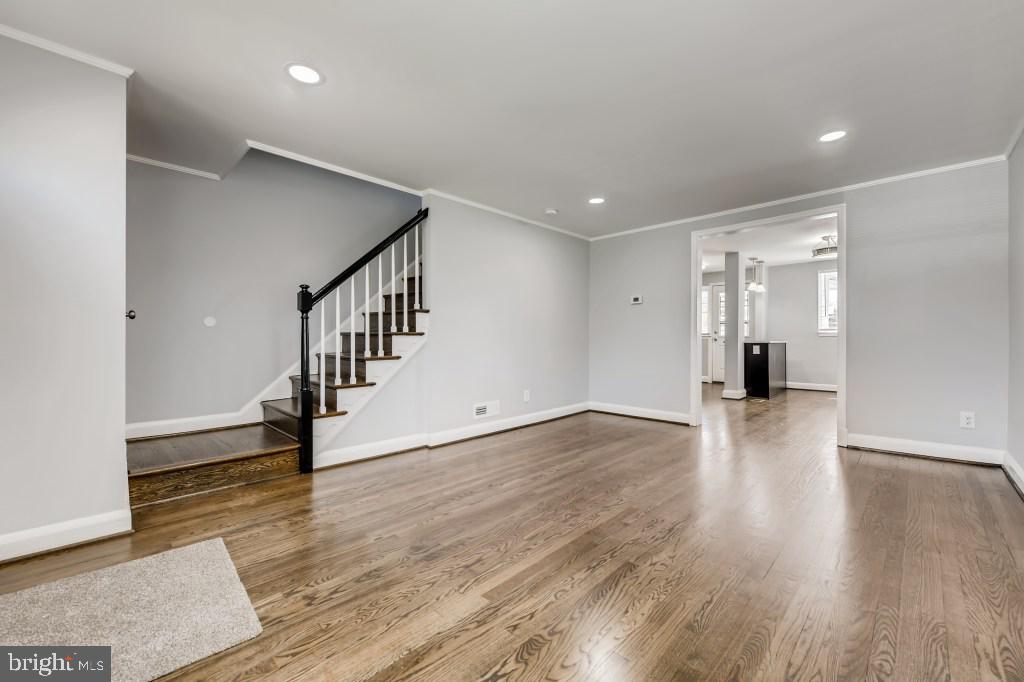 731 South Woodington Road Baltimore, MD 21229 - Photo 23 of 46 Gallery Image 23