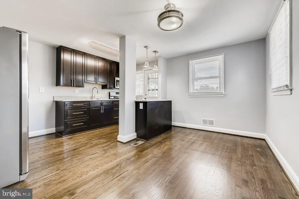 731 South Woodington Road Baltimore, MD 21229 - Photo 6 of 46 Gallery Image 6