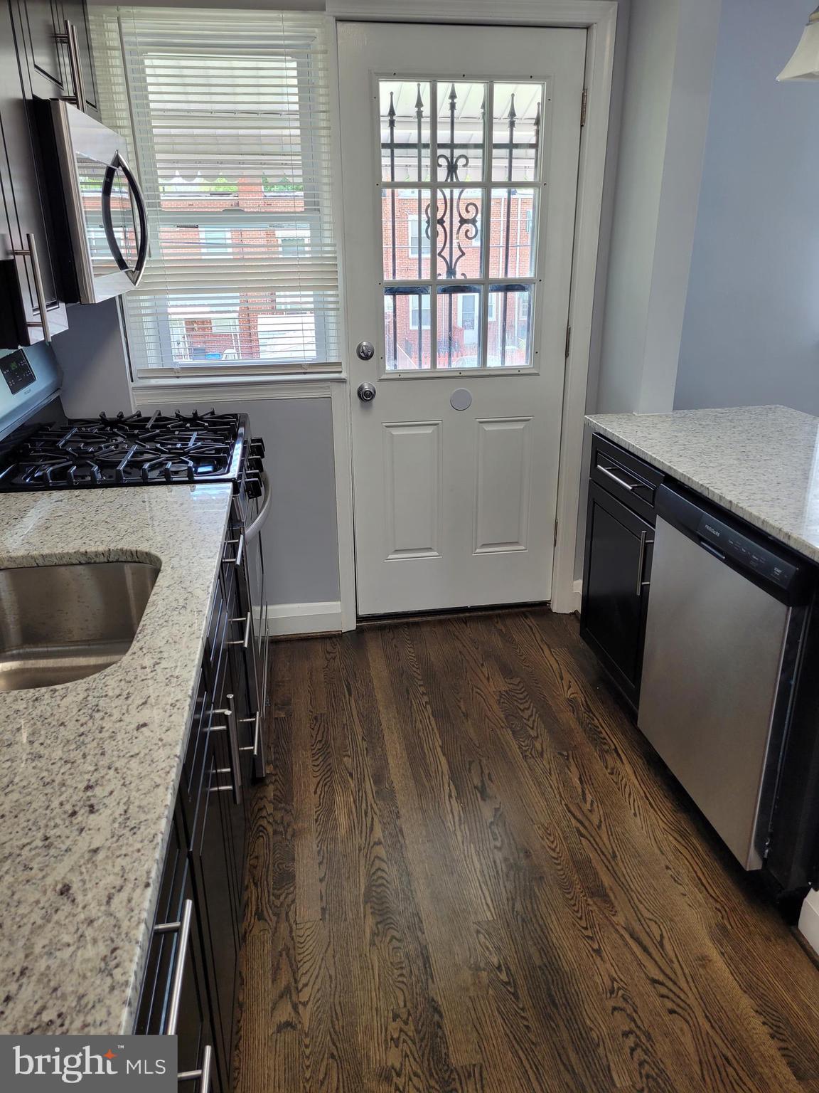 731 South Woodington Road Baltimore, MD 21229 - Photo 7 of 46 Gallery Image 7