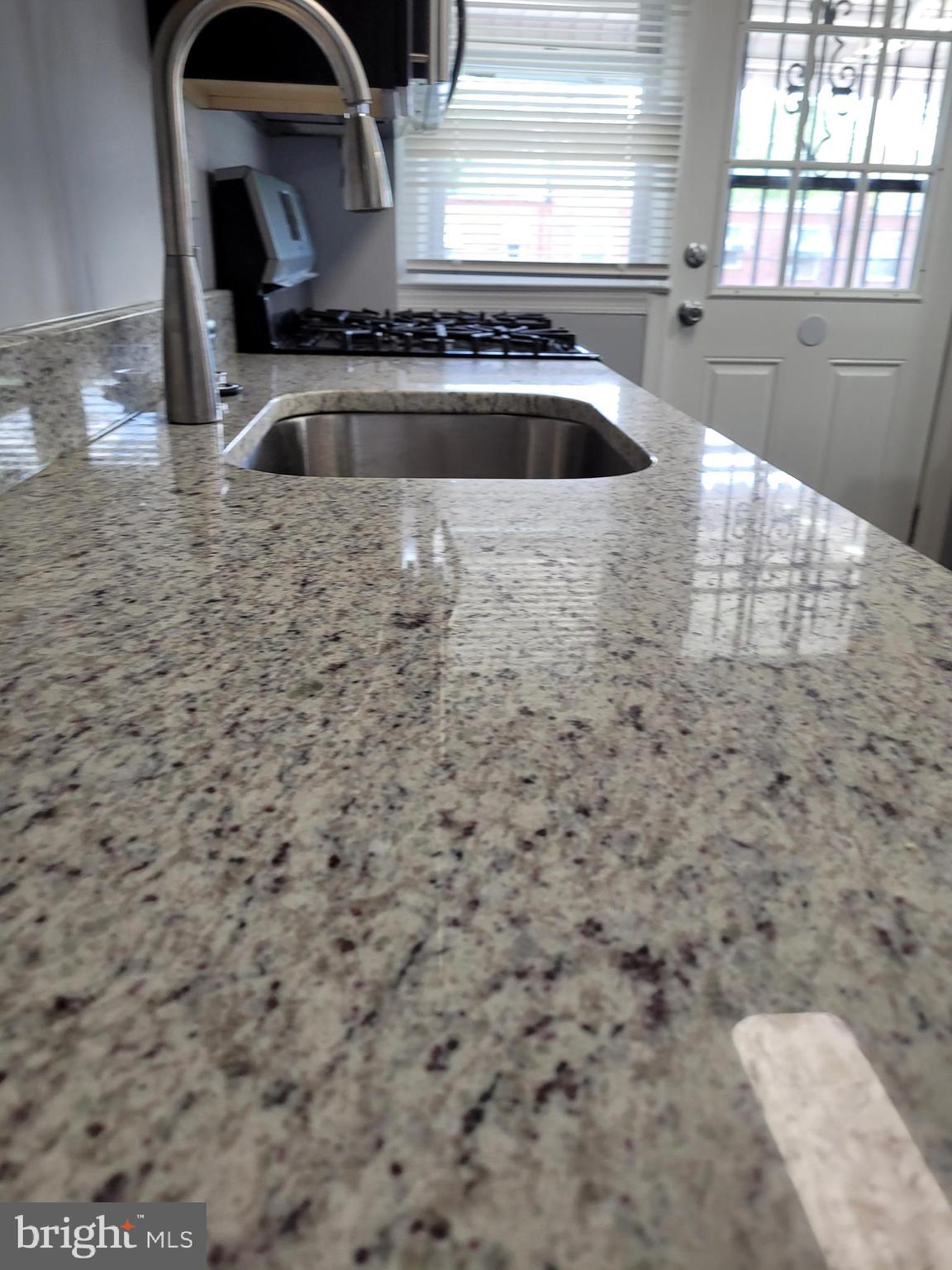 731 South Woodington Road Baltimore, MD 21229 - Photo 9 of 46 Gallery Image 9