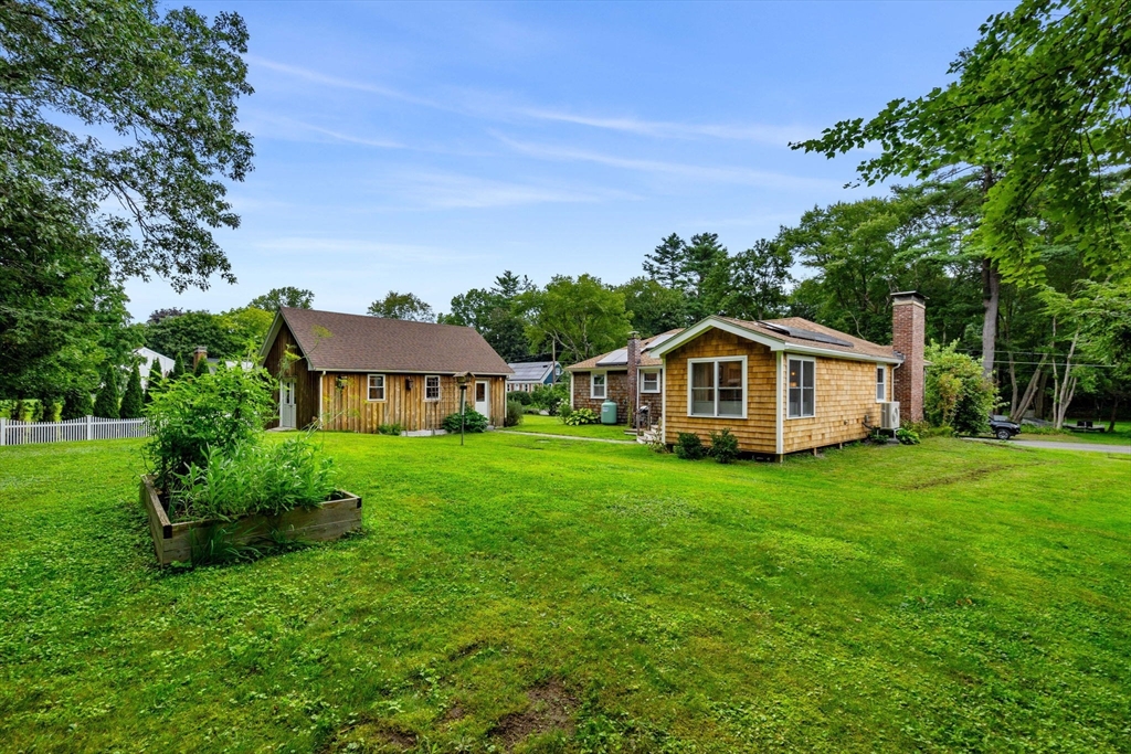 19 Forrest Road Topsfield, MA 01983 - Photo 35 of 39 a view of a house with a big yard