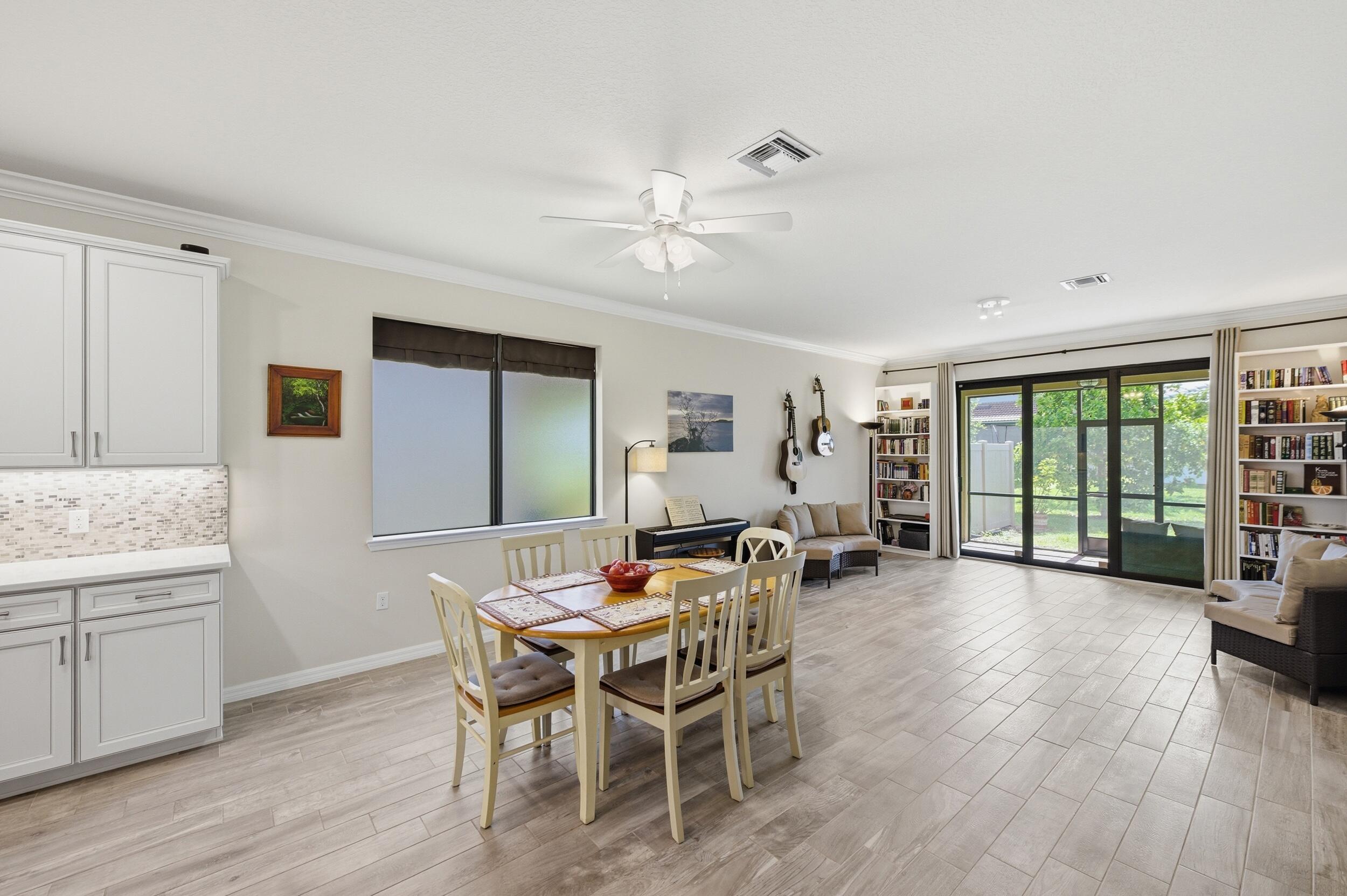4763 Roldan Court Lake Worth, FL 33467 - Photo 13 of 49 Dining