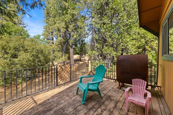$515,000 | 8061 Happy Valley Road, Somerset, CA 95684