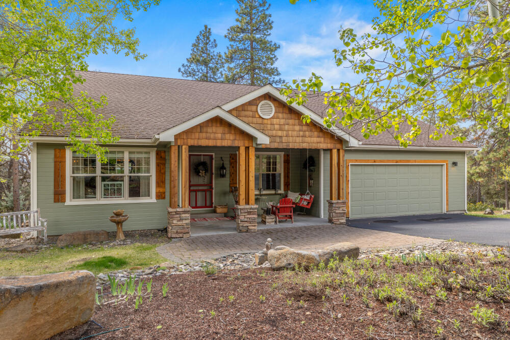 10704 Kestrel Road Klamath Falls, OR 97601 - Photo 1 of 57 Gallery Image 1