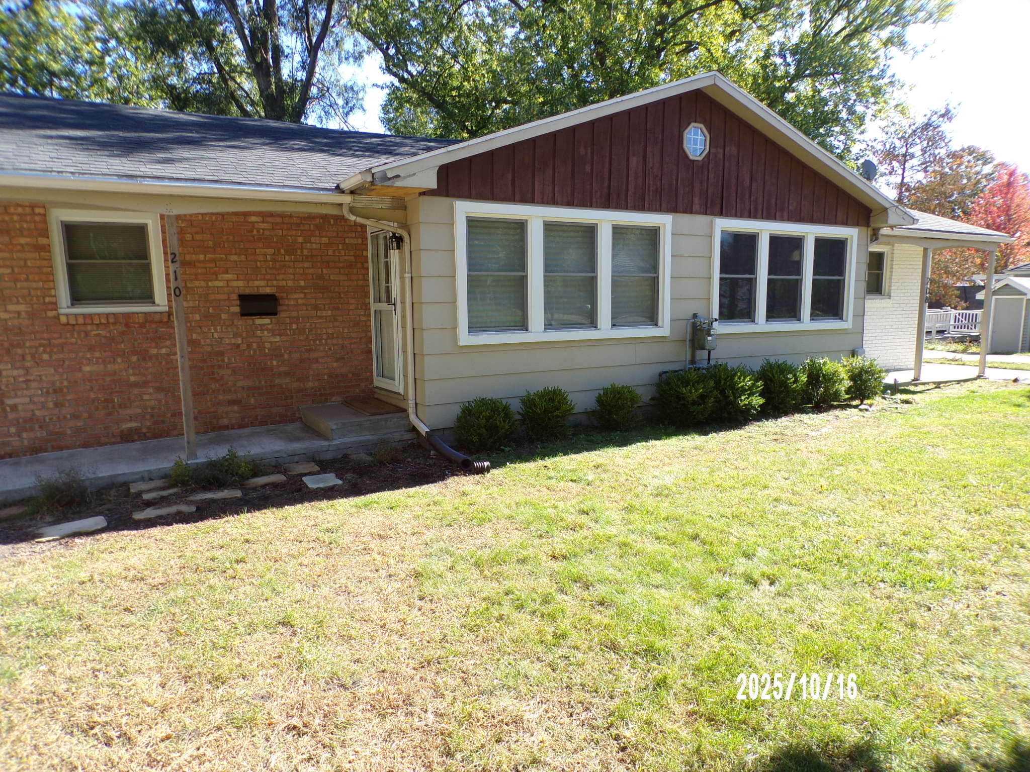 210 North Division Street Spring Lake, MI 49456 - Photo 13 of 13 107_9259