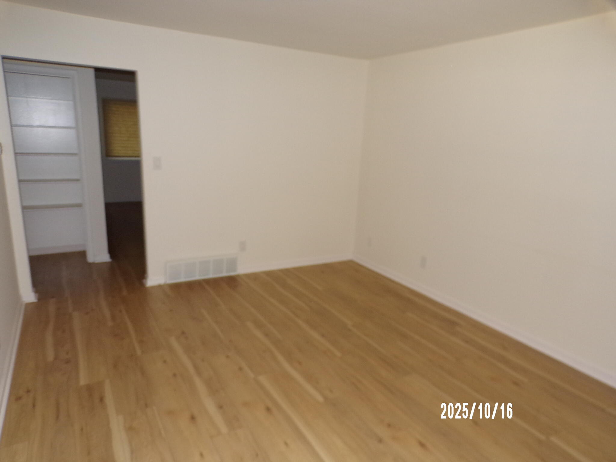 210 North Division Street Spring Lake, MI 49456 - Photo 4 of 13 107_9247