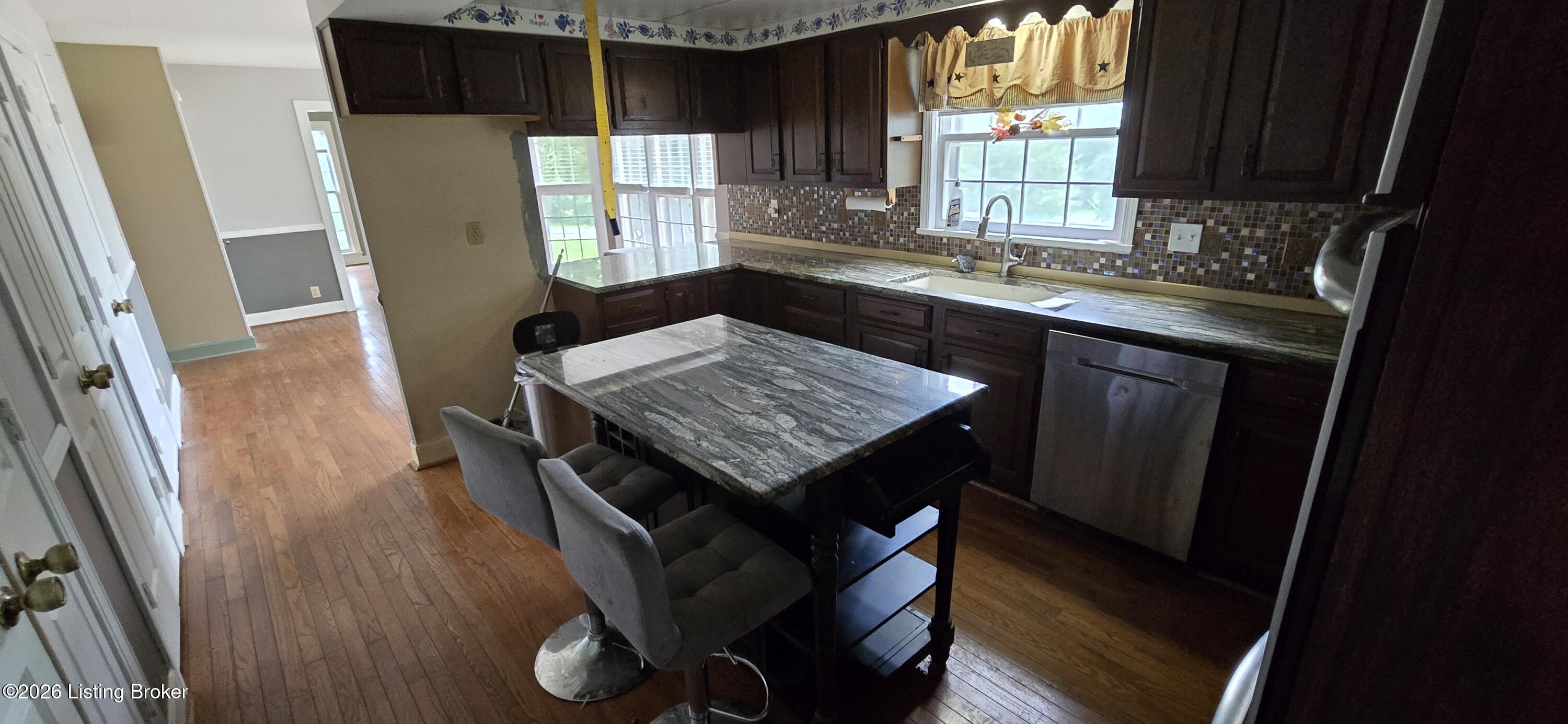 184 Old Bloomfield Road Bardstown, KY 40004 - Photo 11 of 35 20260720_125609