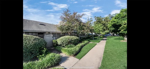 $138,500 | 12934 Greenway Chase Court, Unit 2934, Houston, TX 77072