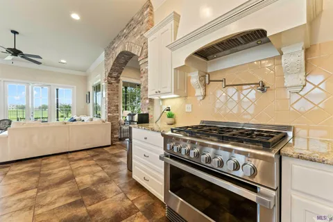 $655,000 | 2340 St Andrews Avenue, Zachary, LA 70791