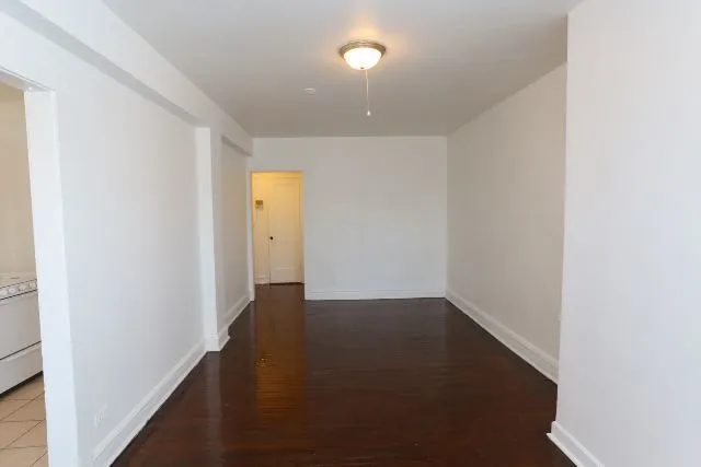 $1,295 | 4608 North Beacon Street, Unit 3C, Chicago, IL 60640