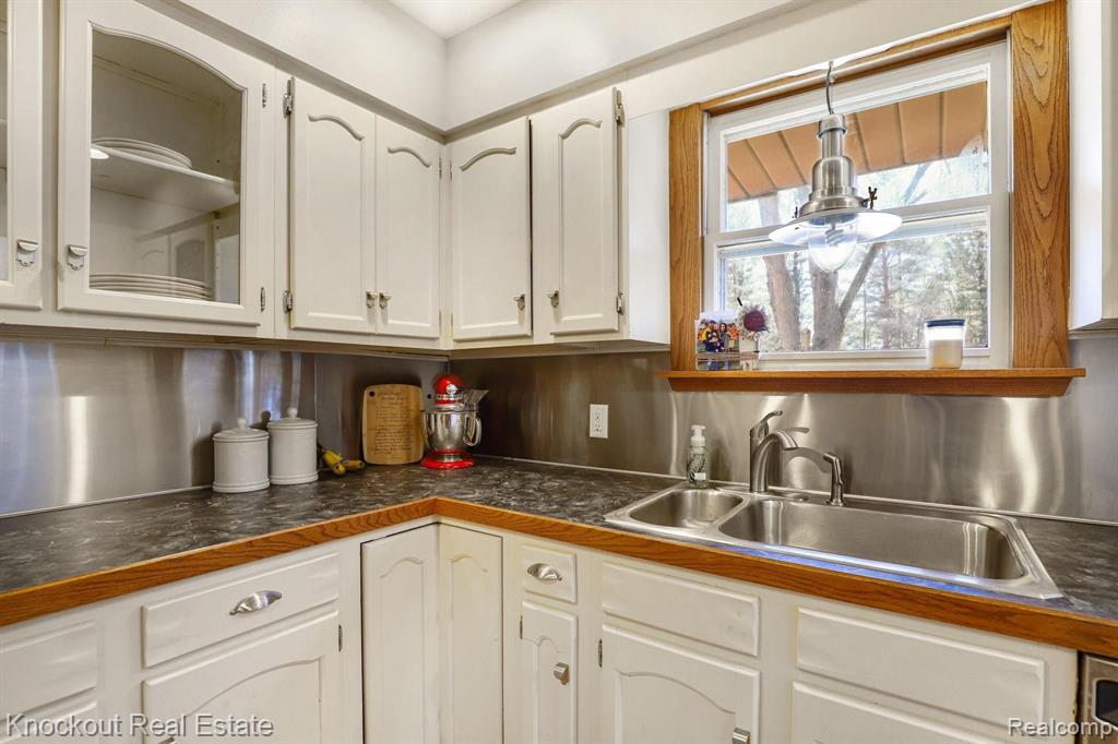 5930 Murphy Lake Road Millington, MI 48746 - Photo 8 of 49 Gallery Image 8