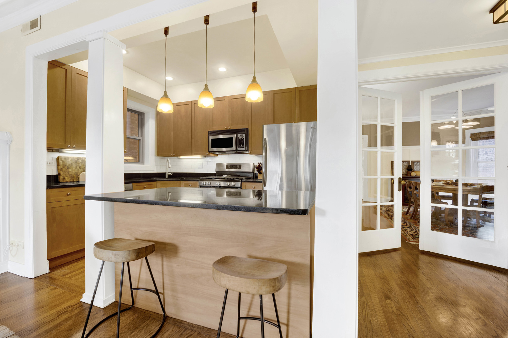 1350 West Rosedale Avenue, Unit 2 Chicago, IL 60660 - Photo 9 of 22 Gallery Image 9