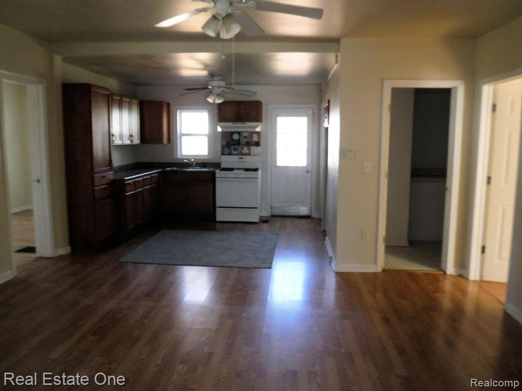 318 East Brooks Street Howell, MI 48843 - Photo 24 of 26