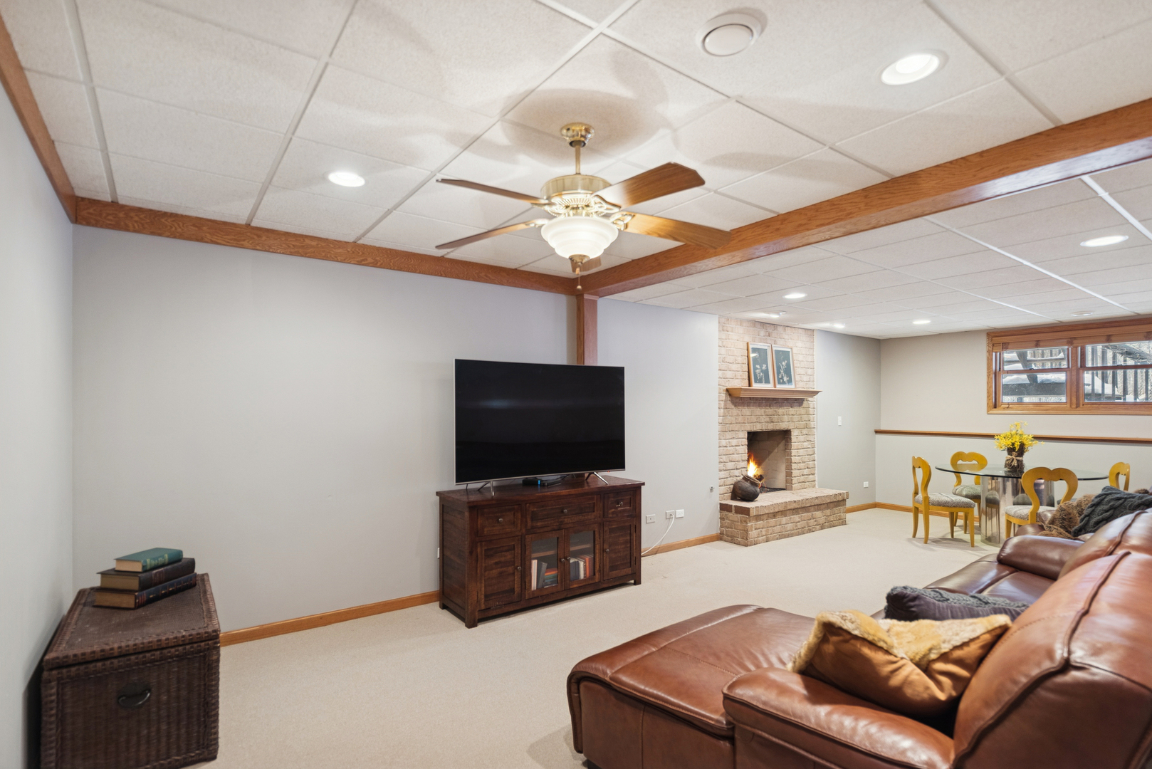 600 Crosswind Lane Lindenhurst, IL 60046 - Photo 17 of 30