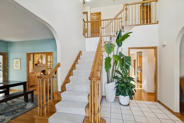 $599,900 | 600 Crosswind Lane, Lindenhurst, IL 60046