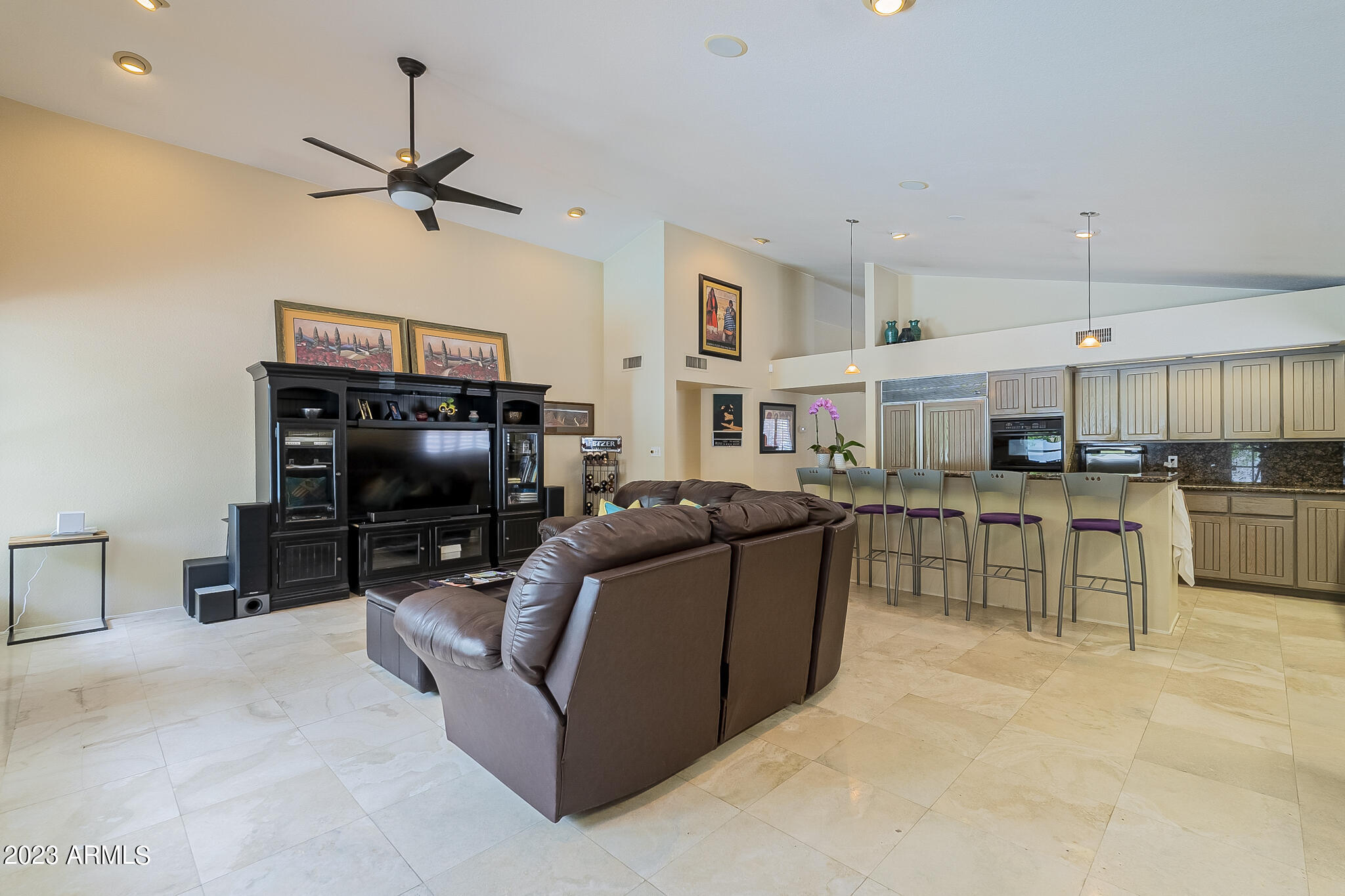 6301 North 4th Drive Phoenix, AZ 85013 - Photo 32 of 72 Great room 4