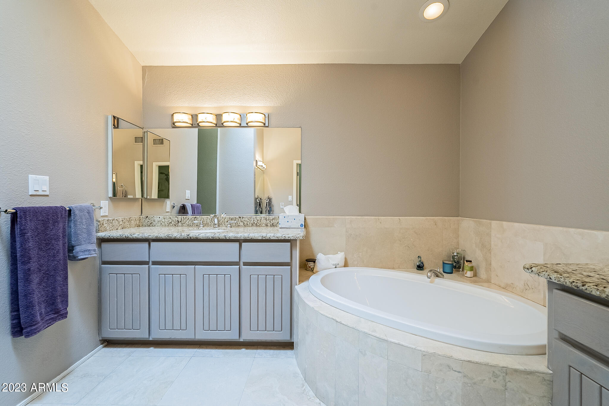 6301 North 4th Drive Phoenix, AZ 85013 - Photo 39 of 72 Primary bathroom 3