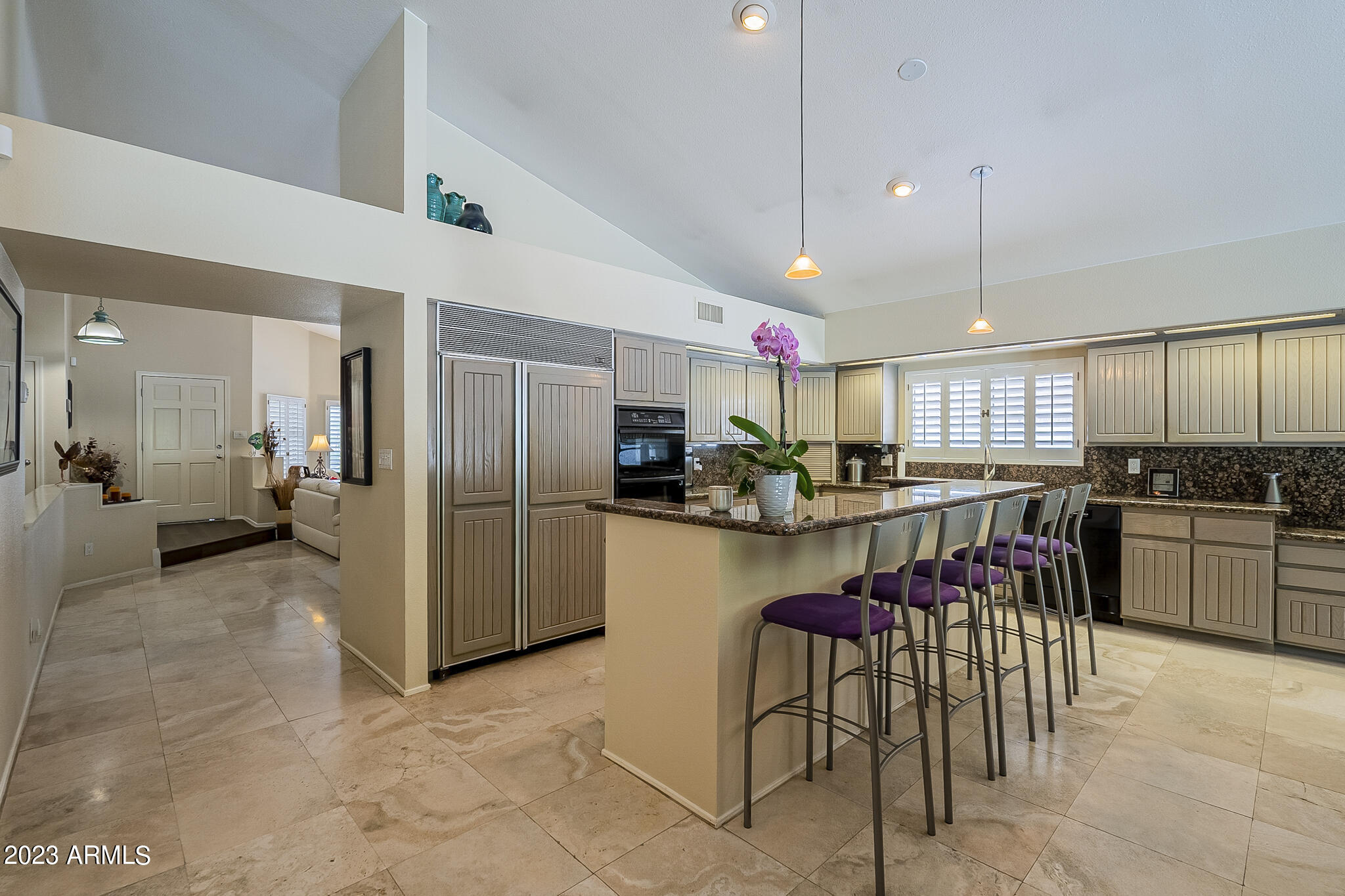 6301 North 4th Drive Phoenix, AZ 85013 - Photo 4 of 72 Kitchen and entry