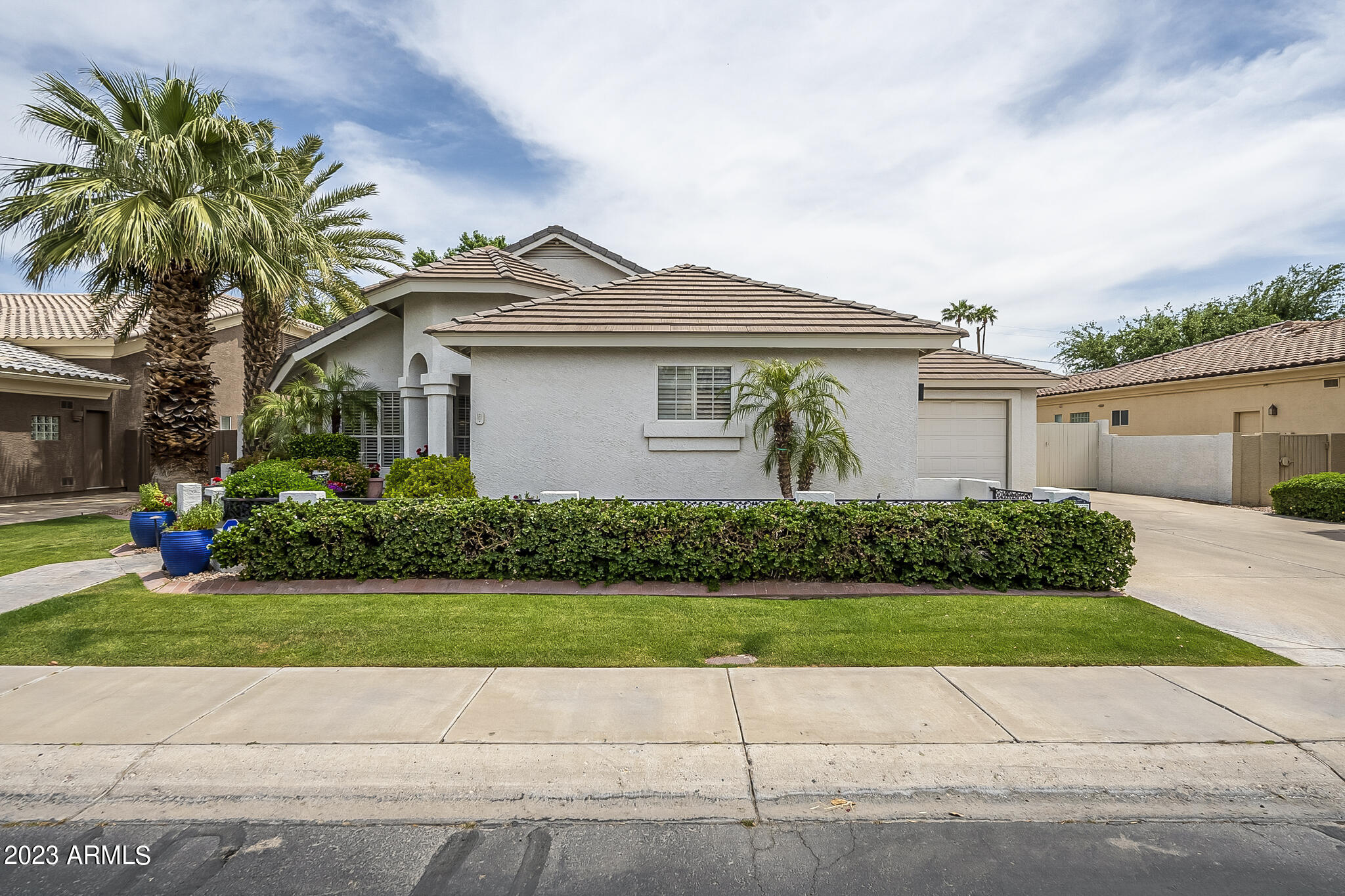 6301 North 4th Drive Phoenix, AZ 85013 - Photo 10 of 72 Front