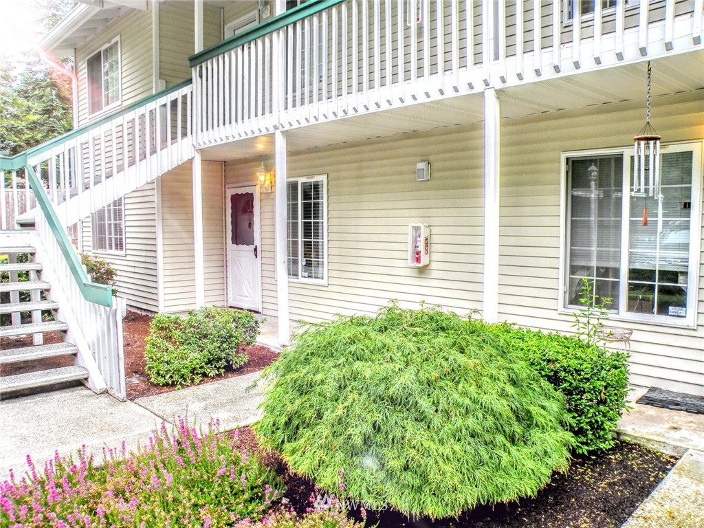 1830 South 336th Street, Unit D101 Federal Way, WA 98003 - Photo 4 of 25
