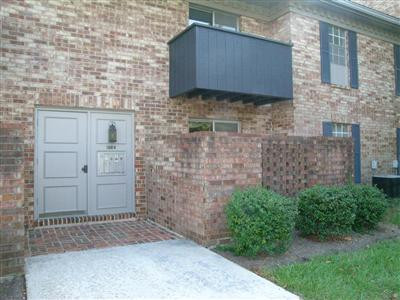 1064 Armstrong Mill Road Lexington, KY 40517 - Photo 1 of 9 Photo 1