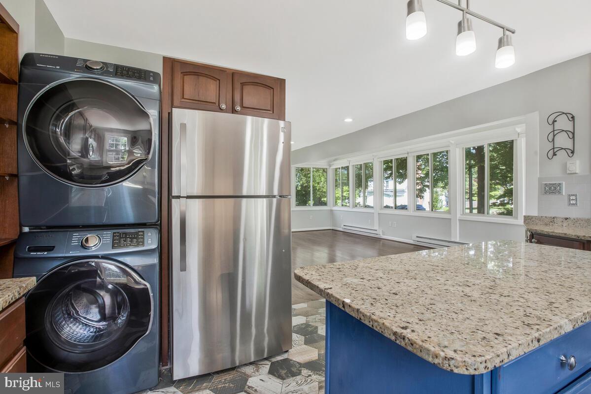 23 Ridge Avenue Edgewater, MD 21037 - Photo 13 of 41 Laundry area