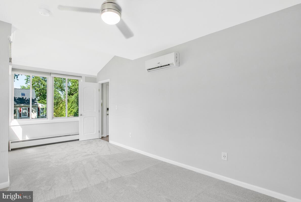 23 Ridge Avenue Edgewater, MD 21037 - Photo 17 of 41 Primary bedroom