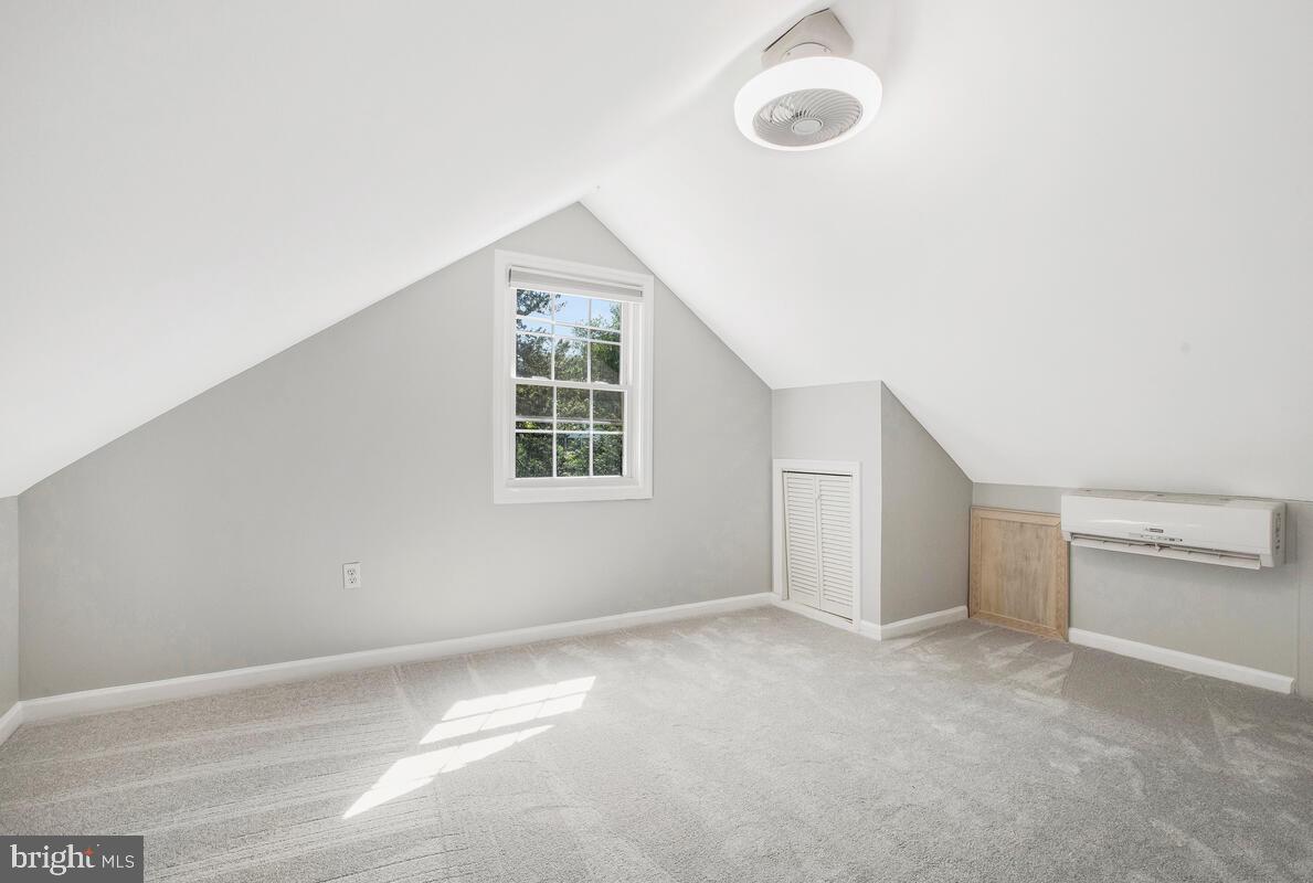 23 Ridge Avenue Edgewater, MD 21037 - Photo 23 of 41 Second bedroom