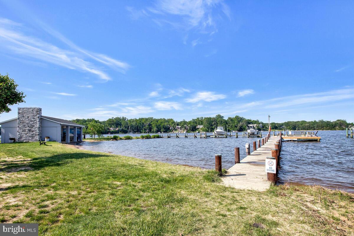 23 Ridge Avenue Edgewater, MD 21037 - Photo 40 of 41 Community area