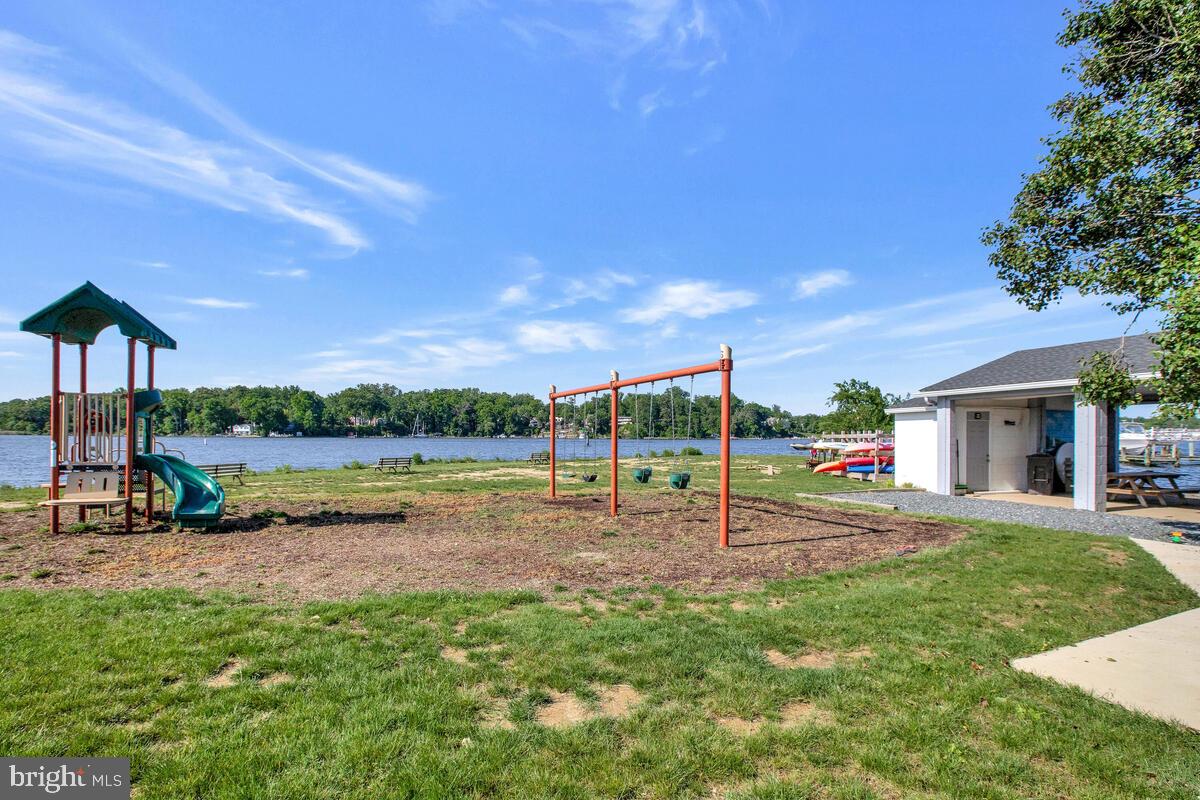 23 Ridge Avenue Edgewater, MD 21037 - Photo 41 of 41 Community area