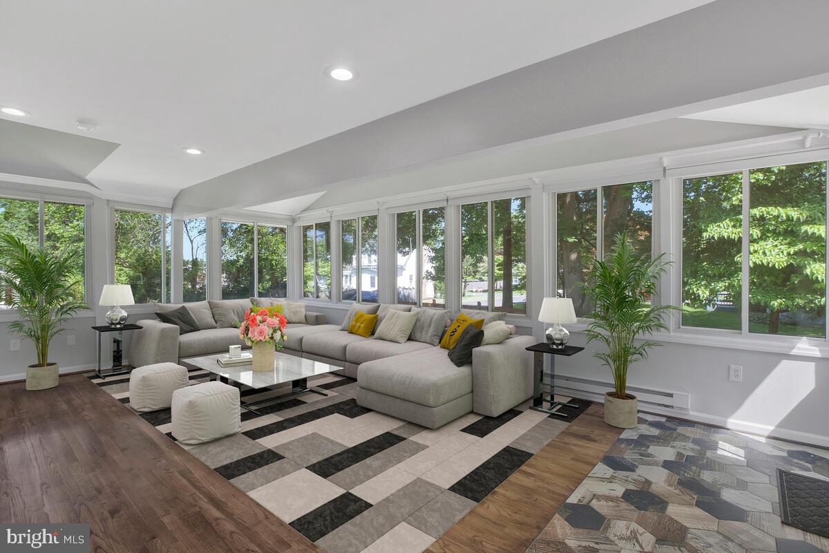 23 Ridge Avenue Edgewater, MD 21037 - Photo 7 of 41 virtually staged living room