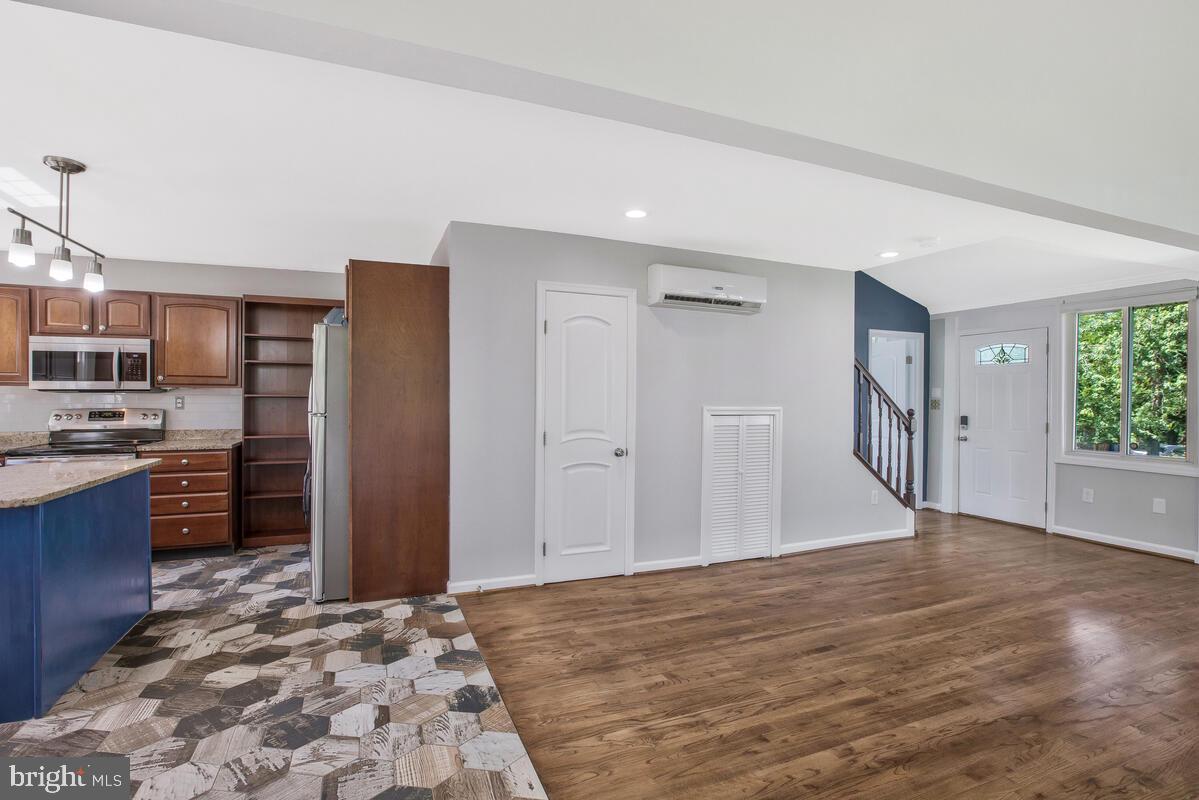 23 Ridge Avenue Edgewater, MD 21037 - Photo 9 of 41 Living room and Kitchen view