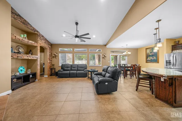 $554,000 | Undisclosed Address, Bakersfield, CA 93312