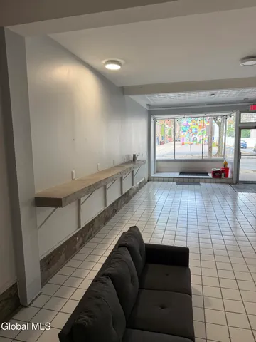 $2,000 | 84 Ferry Street, Troy, NY 12180