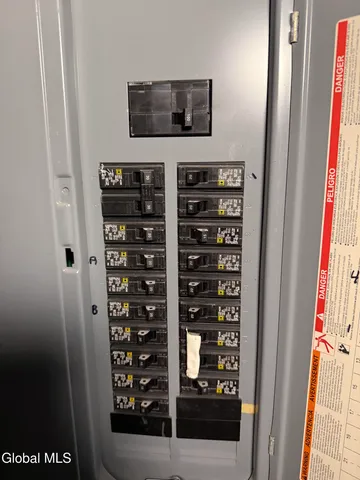 $2,000 | 84 Ferry Street, Troy, NY 12180