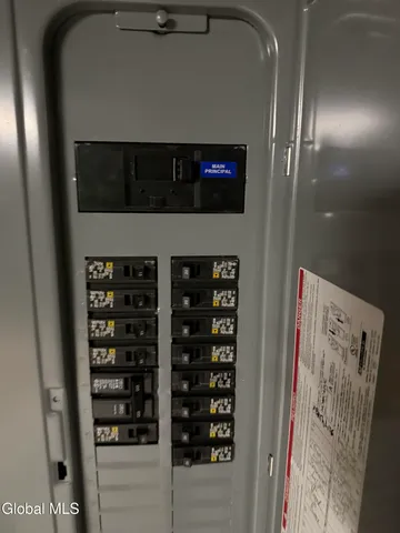 $2,000 | 84 Ferry Street, Troy, NY 12180