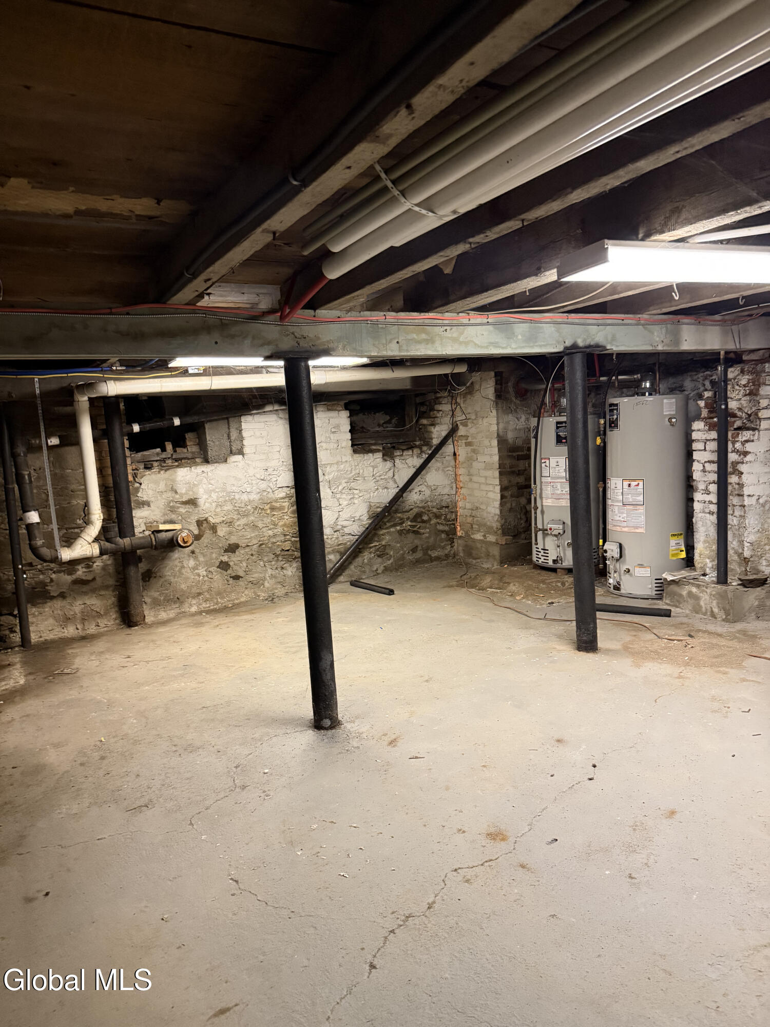 84 Ferry Street Troy, NY 12180 - Photo 18 of 21 IMG_2487