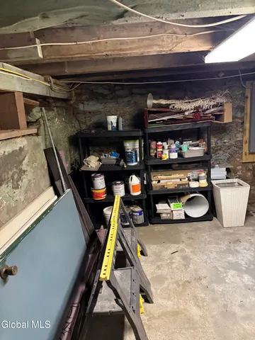 $2,000 | 84 Ferry Street, Troy, NY 12180