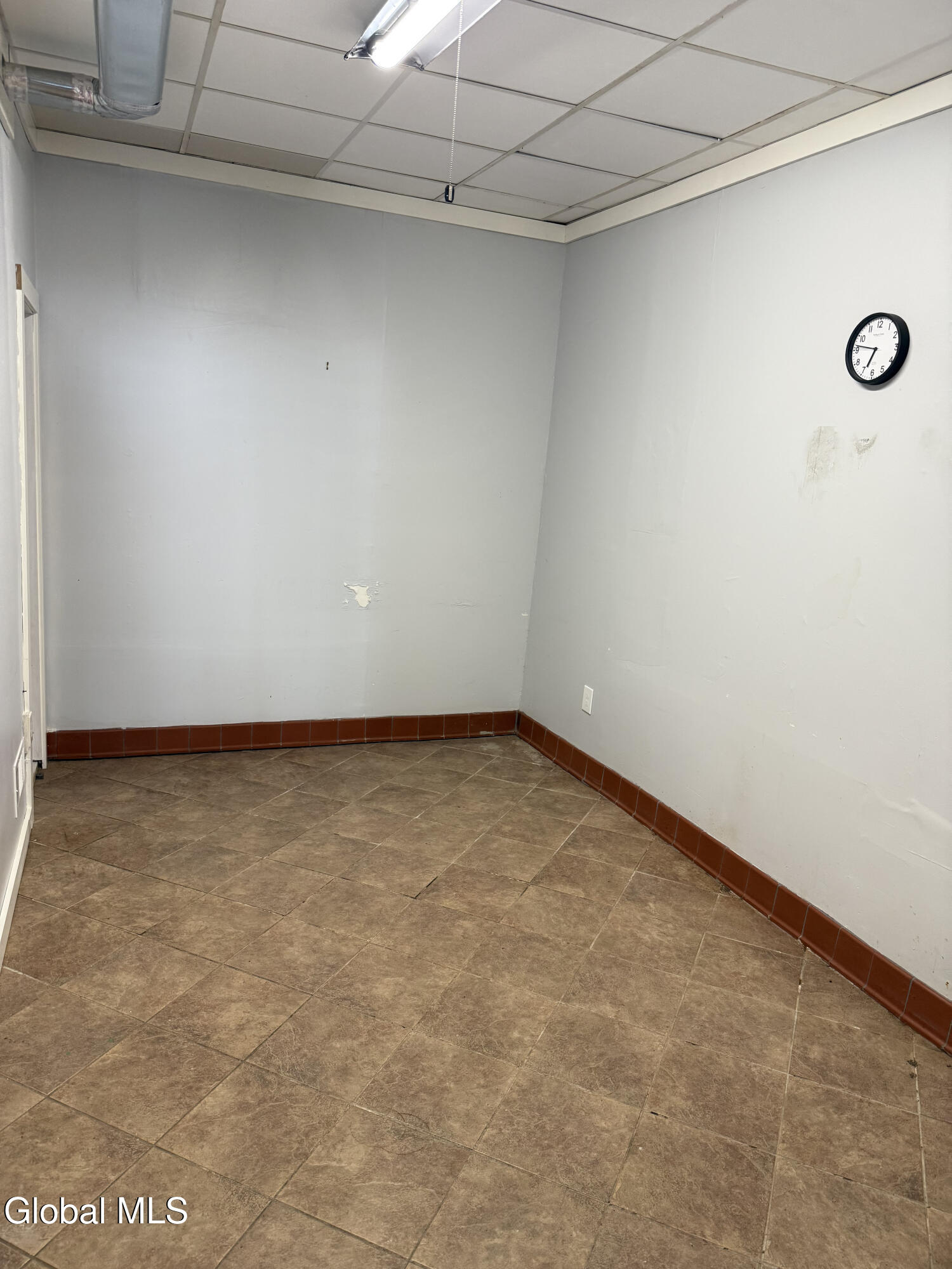 84 Ferry Street Troy, NY 12180 - Photo 4 of 21 IMG_2472